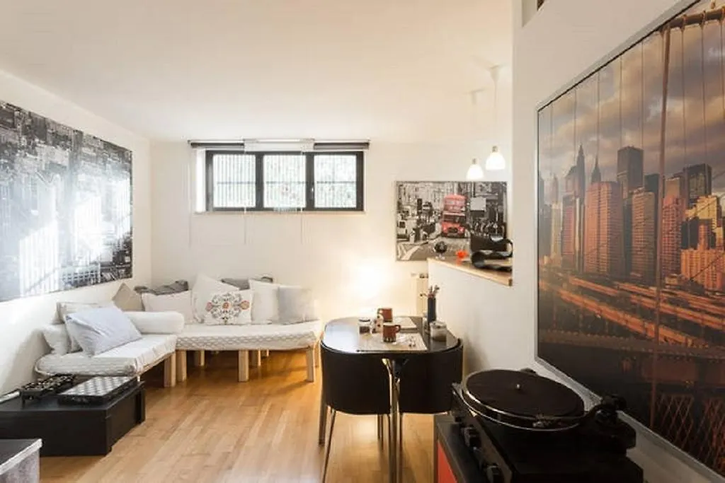 Countryside Guesthouse Near S. Andrea Hospital Roma 0*,  İtalya