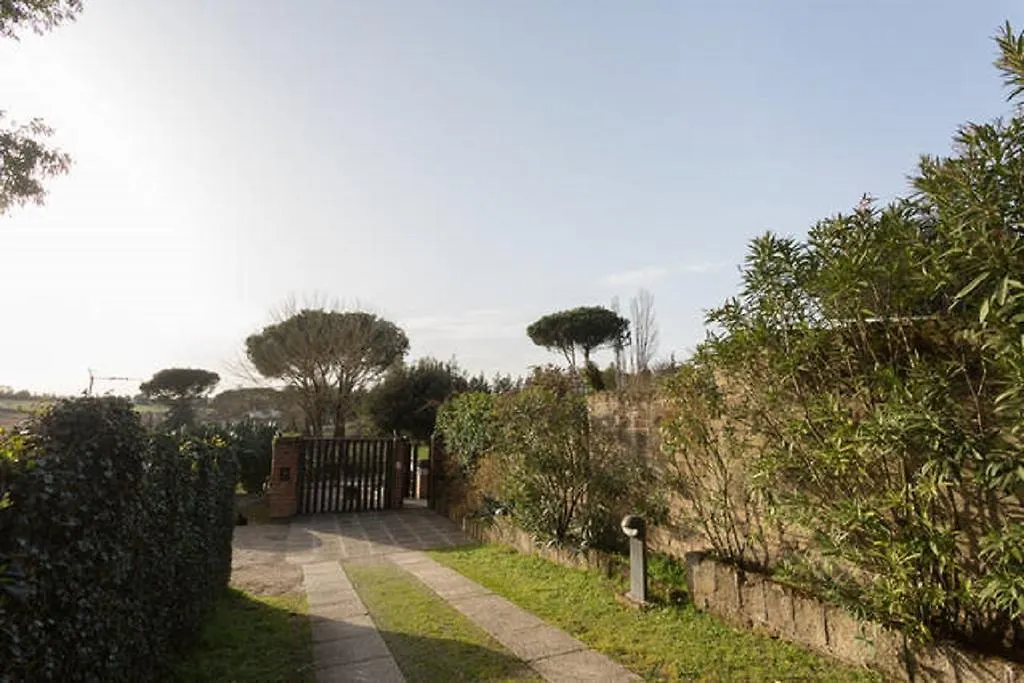 Countryside Guesthouse Near S. Andrea Hospital Rome